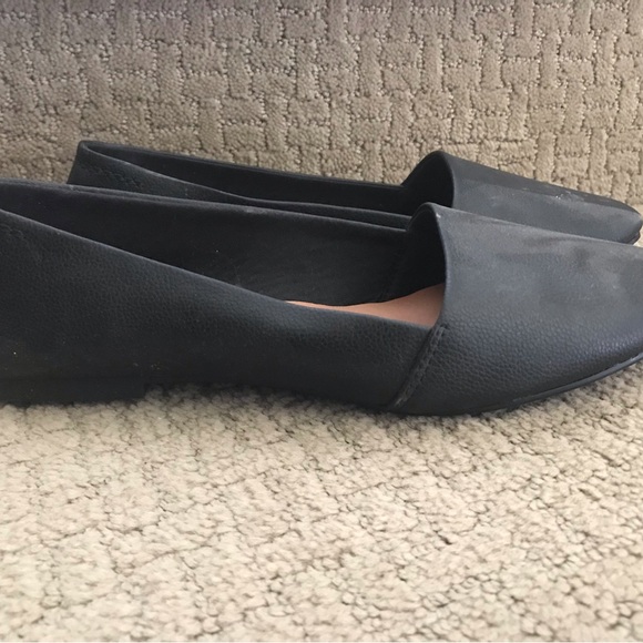 Black flats - Picture 2 of 5